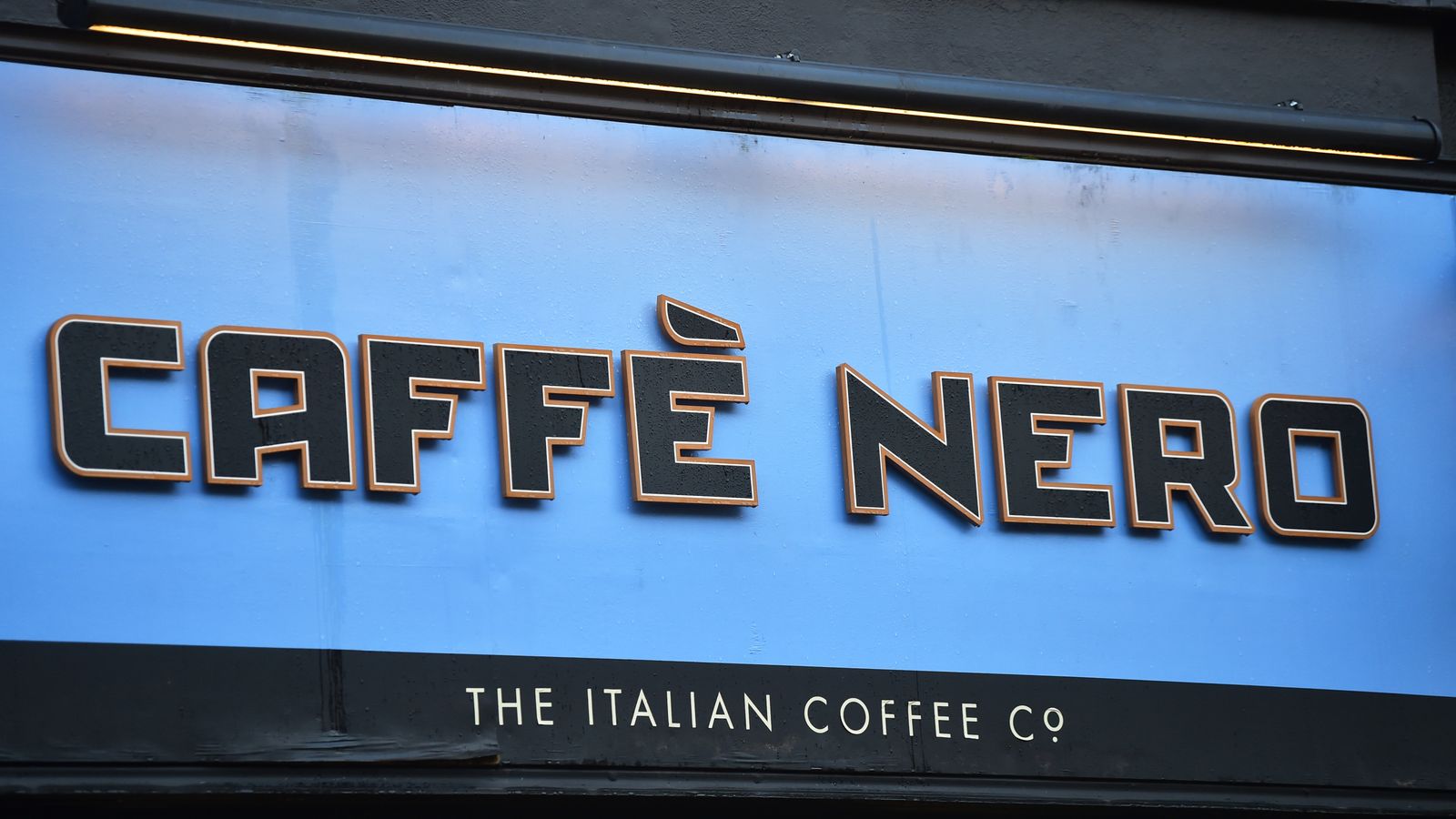 Sugar sweetens revolt against Caffe Nero rescue deal